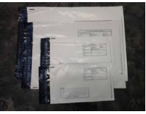 Envelope de  plástico correios com adesivos valores na Vila Mariana